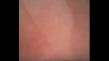 Minha puta gozando com o consolo no cu