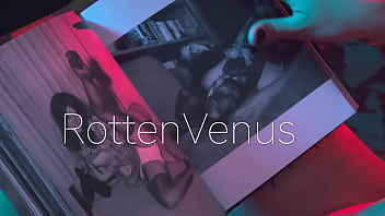 Perfect feet & toes sucking