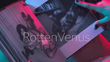 Perfect feet & toes sucking