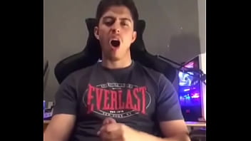 Fuck yeah work every drop out #cumblaster #gayxxx #trade