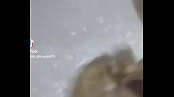 Cocinando pasta con aceite de artesal