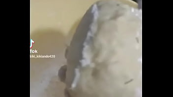 Cocinando pasta con aceite de artesal