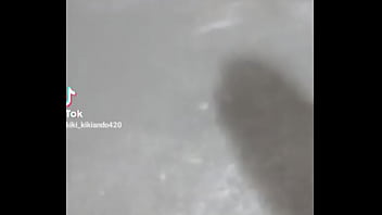 Cocinando pasta con aceite de artesal