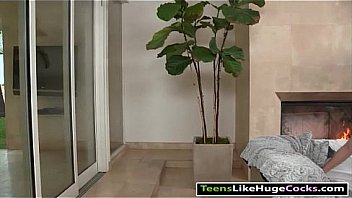 Nasty girl jenna ross gives head and fucked by big cock