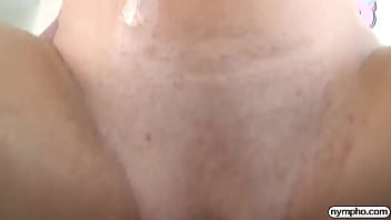 Loirinha receba o gozo na buceta