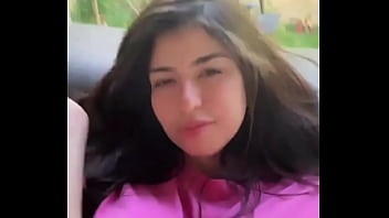 Flaquita y con unas tet0täs