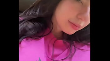 Flaquita y con unas tet0täs