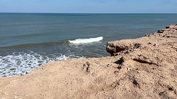 Quickly fucked a naughty girl and cum on her