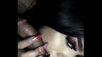 Throat me in the car