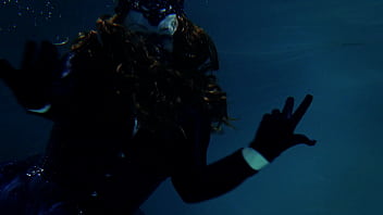 Gothic underwater shooting in swimmimg pool arya grander