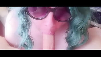 Cumming in a mommy's mouth