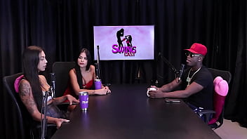 Negro Sensualiza A Morena Gostosa E Bate Com O Pau Enorme Na Cara Dela Depois De Falar Sobre As Energias Que As Pessoas Passam E Que Gosta De Dar Uma Segurada No Sexo Jefão Watch Sheer Red thumbnail