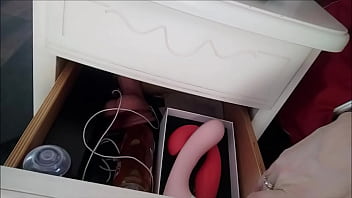 Stepmom show you her squirt while she see ya jerk off