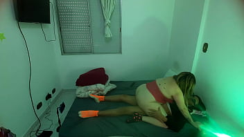 Vivi guedez punched the blonde's pink asshole