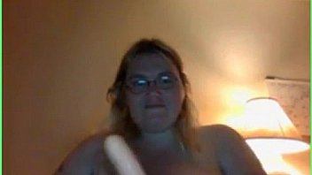 Cute mature blonde bbw fucks her wet pussy
