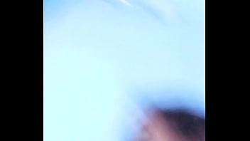 Jugando con su coño sola para su novio