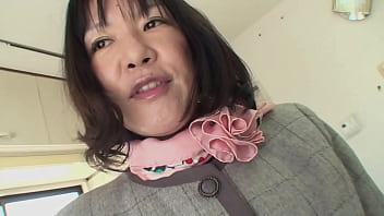 Mature asian brunette with very hairy pussy makiko nakane having fun with a guy