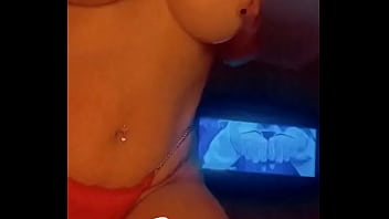 Bella de ojos claros