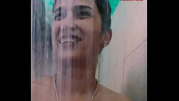 Cleaning up with jazmin shave to vibrate