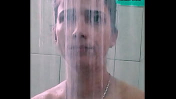 Cleaning up with jazmin shave to vibrate