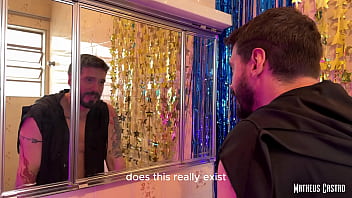 A loira do banheiro ta diferente e saiu chupando e fodendo com todo mundo da festa teaser collab vivian lolla & arthur velvet