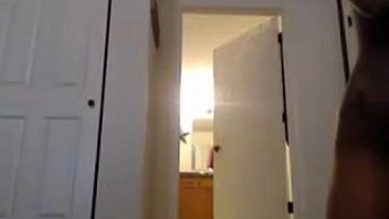 Teen strips out her sexy tiger bikini