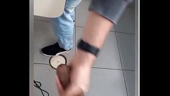 Macho Comedor De Rabo Me Fodeu thumbnail