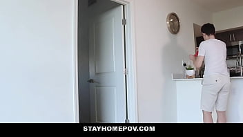 Banging step sis bubble butt during coronavirus lockdown