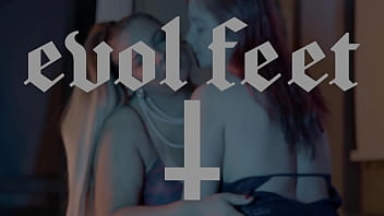 Show me how many toes can you put in your mouth