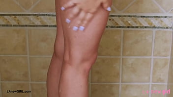 Iconic blonde vision enjoys a sensual bath