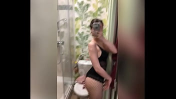 J’aime prendre mon téléphone et me prendre en photos ou vidéo quand je sors