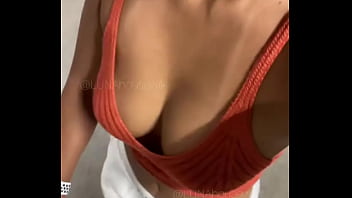 Bora fazer mercado e exibir as marquinhas #brazilian #housewife #luna #sexy #grocery #shopping #morena #brunette #sum