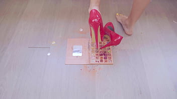 Crush foundation and eye shadow with red high heels