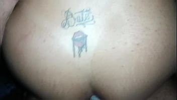 Safada dando o cuzinho até beber leite