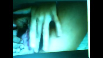 Gatinha Mostrando A Bucetinha thumbnail