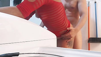 Tentei lavar as roupas mas prefiro da o cu