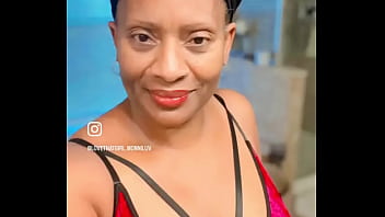 Thick thighs thursday #over40club #over50club #over60club #sexymature #sexymaturewomen #agelessbeauty #ebonymature #matu