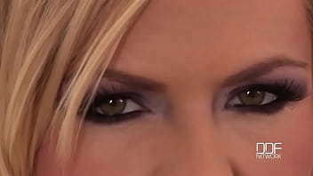 What a body what a face