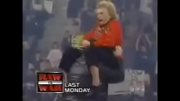 Threesome interracial w granny