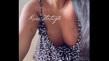 Linda meiga e muito safada confere na área de assinatura