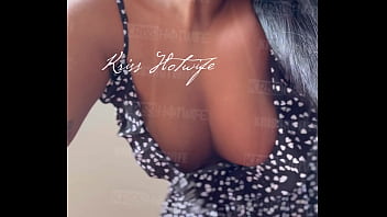 Linda meiga e muito safada confere na área de assinatura