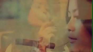 Instagram Woman Smoke Cigar thumbnail