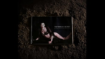 Comparação de modelo de revista com modelo plus size