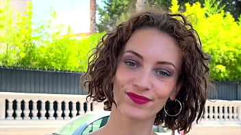 Stella toujours plus chaude avec deux bites