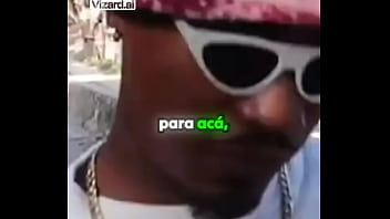 Lecciones de vida en el barrio #historia #cantante #apoyo #elchicletv #superacion #barbero