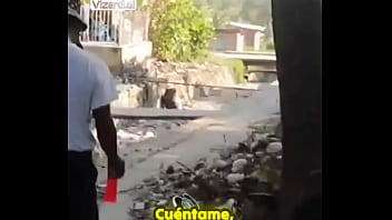 Lecciones de vida en el barrio #historia #cantante #apoyo #elchicletv #superacion #barbero