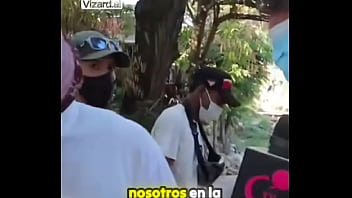 Lecciones de vida en el barrio #historia #cantante #apoyo #elchicletv #superacion #barbero