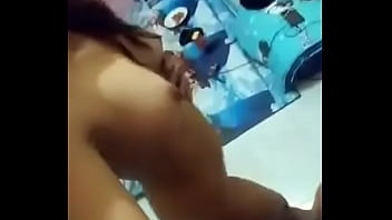 Ella está muy caliente