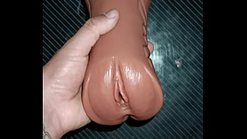 Anal intenso y mamada de juguete del ano a la boca