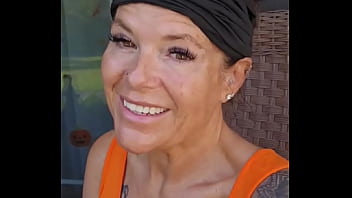 Its a beautiful blessed day but its also tuesday which means tatas and toes let's see 'em thehotgilftour